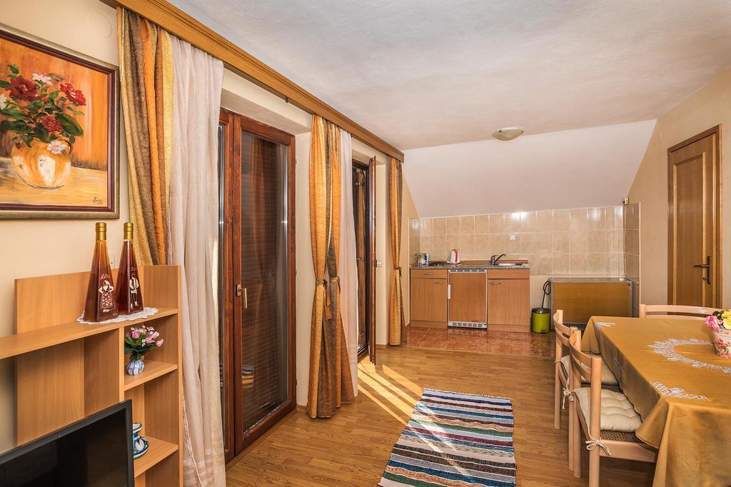 Apartment Vrilo Otocac Exterior photo